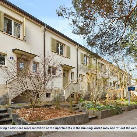 Contemporary Comfort: 2-bedroom, Two-floor Escape Apartment
